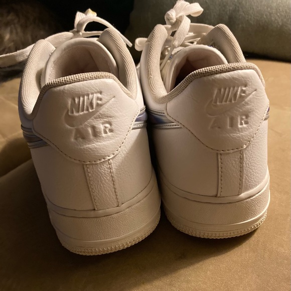 RARE! Nike Air Force 1 White Iridescent Pixel - Picture 5 of 7